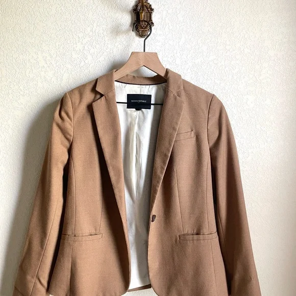 Banana Republic Tan Blazer Jacket - Picture 1 of 2